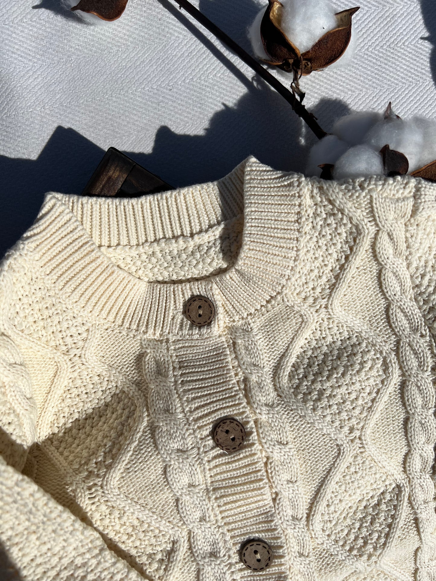 Diamond Pattern Long Sleeve Button-up Knitted Baby Jumpsuit, with Brown Buttons